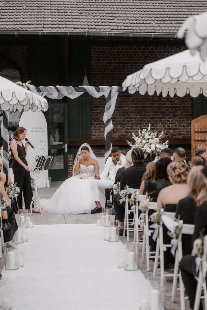 freie Trauung Hochzeit Bergheim Millianshof Cathy Kohlenberg Fotografie