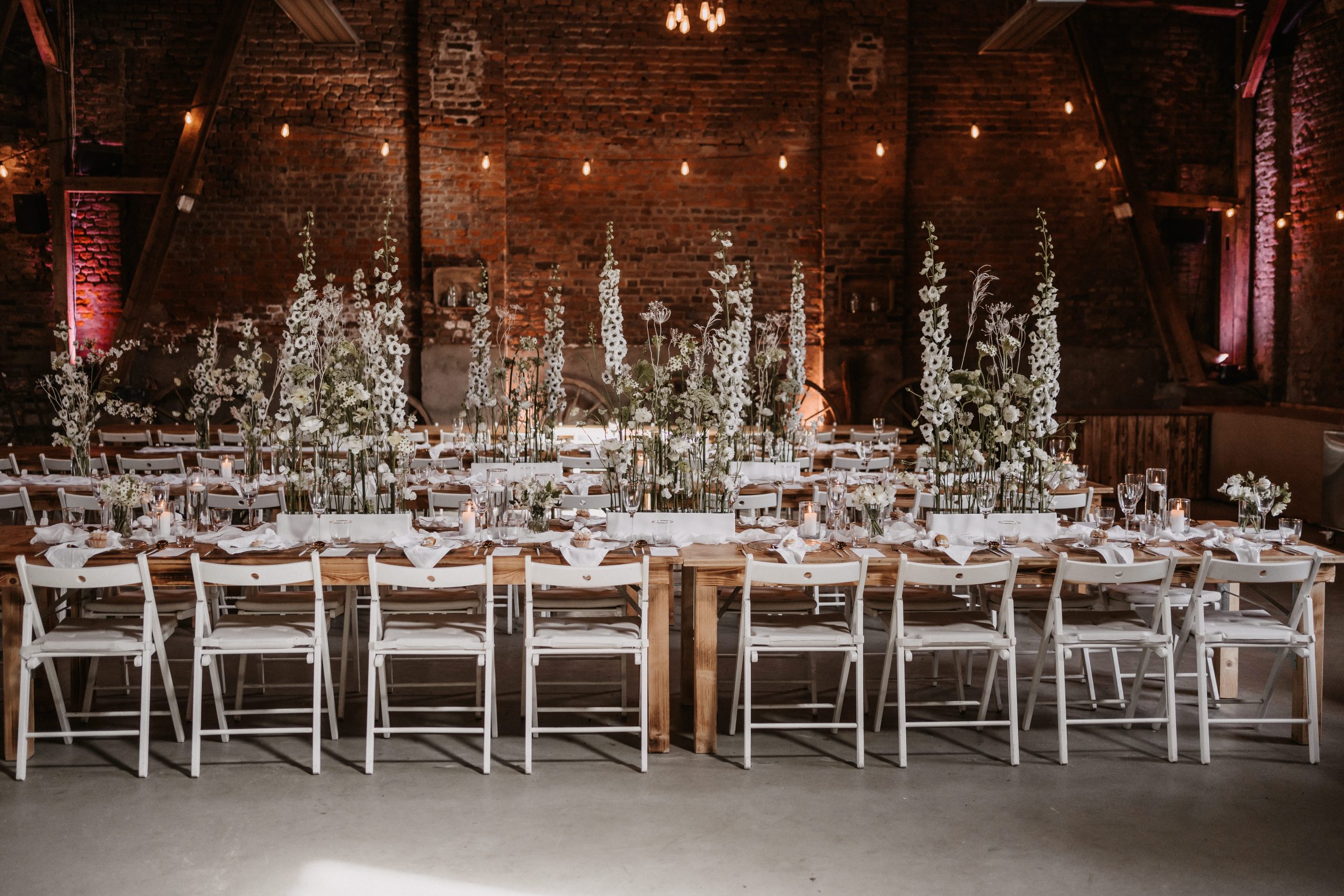 Scheunenhochzeit Köln: Tischdekoration im Boho-Stil in der Kornscheune
