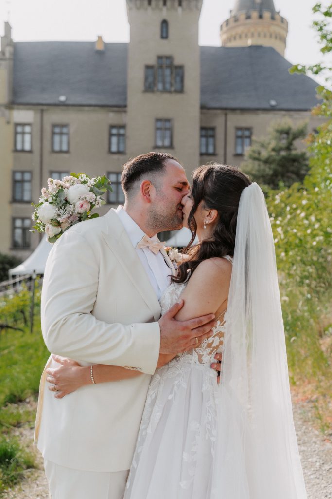 Hochzeit Schloss Arenfels Cathy Kohlenberg Fotografie Brautstpaarshooting