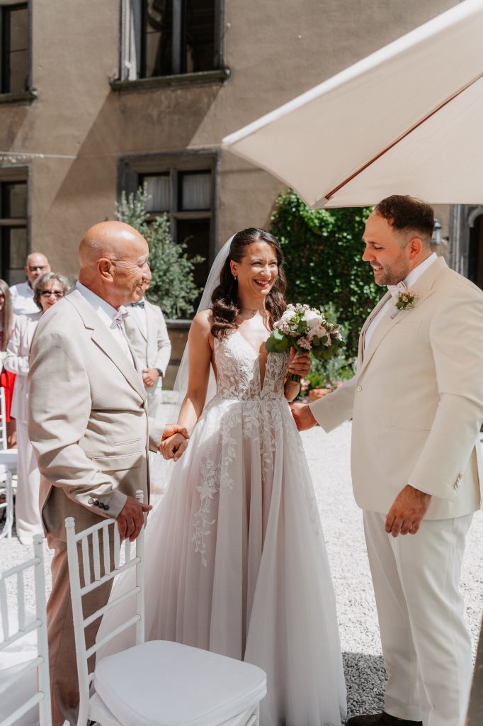 Hochzeit Schloss Arenfels Cathy Kohlenberg Fotografie freie Trauung