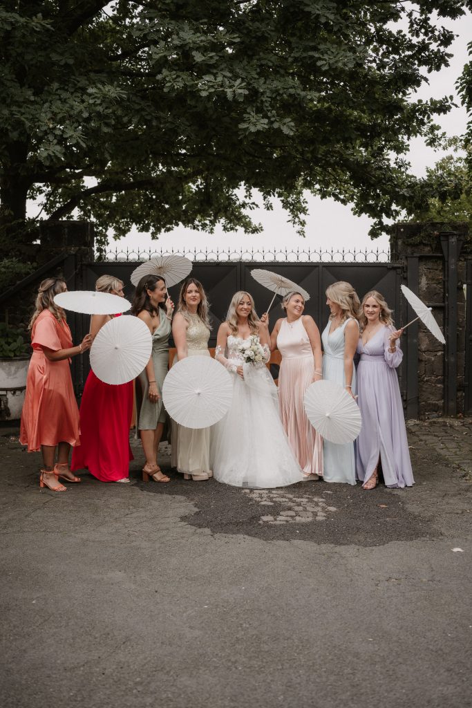 Hochzeit auf den Waldorfer Höfen Cathy Kohlenberg Fotografie First Look Mädels