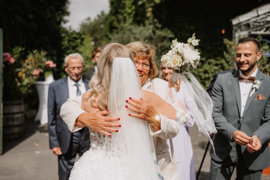 Hochzeit auf den Waldorfer Höfen Cathy Kohlenberg Fotografie Sektempfang
