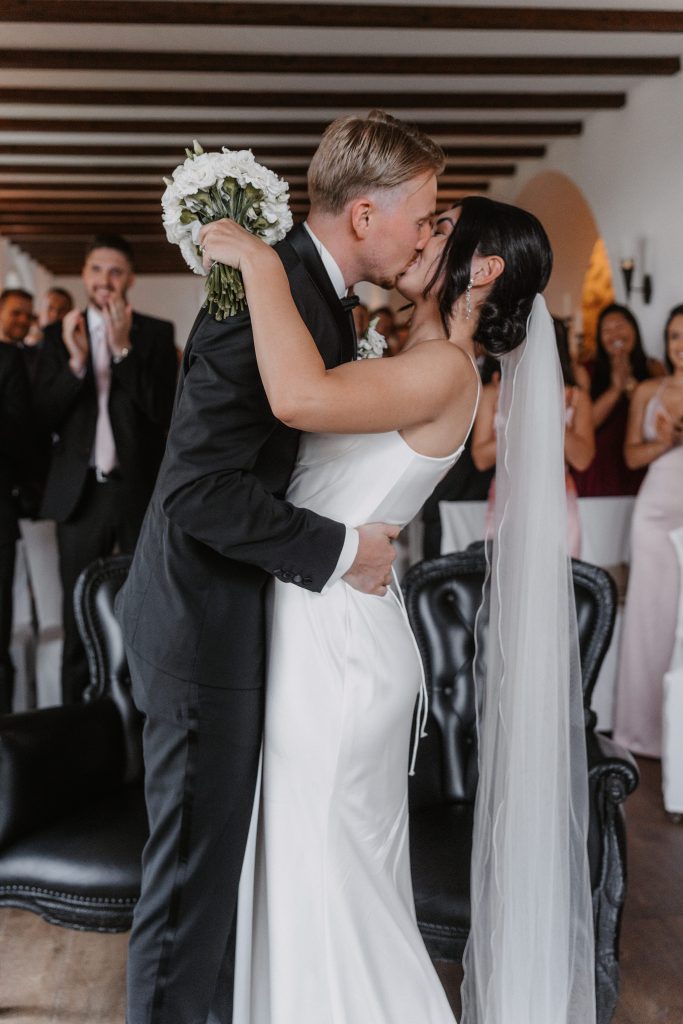 standesamtlich Heiraten auf dem Rolandsbogen Cathy Kohlenberg Fotografie