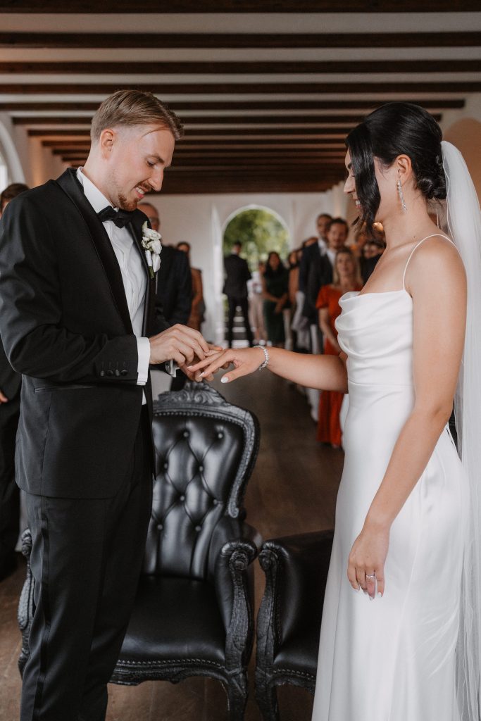 standesamtlich Heiraten auf dem Rolandsbogen Cathy Kohlenberg Fotografie