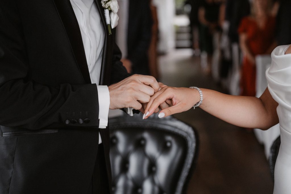 standesamtlich Heiraten auf dem Rolandsbogen Cathy Kohlenberg Fotografie