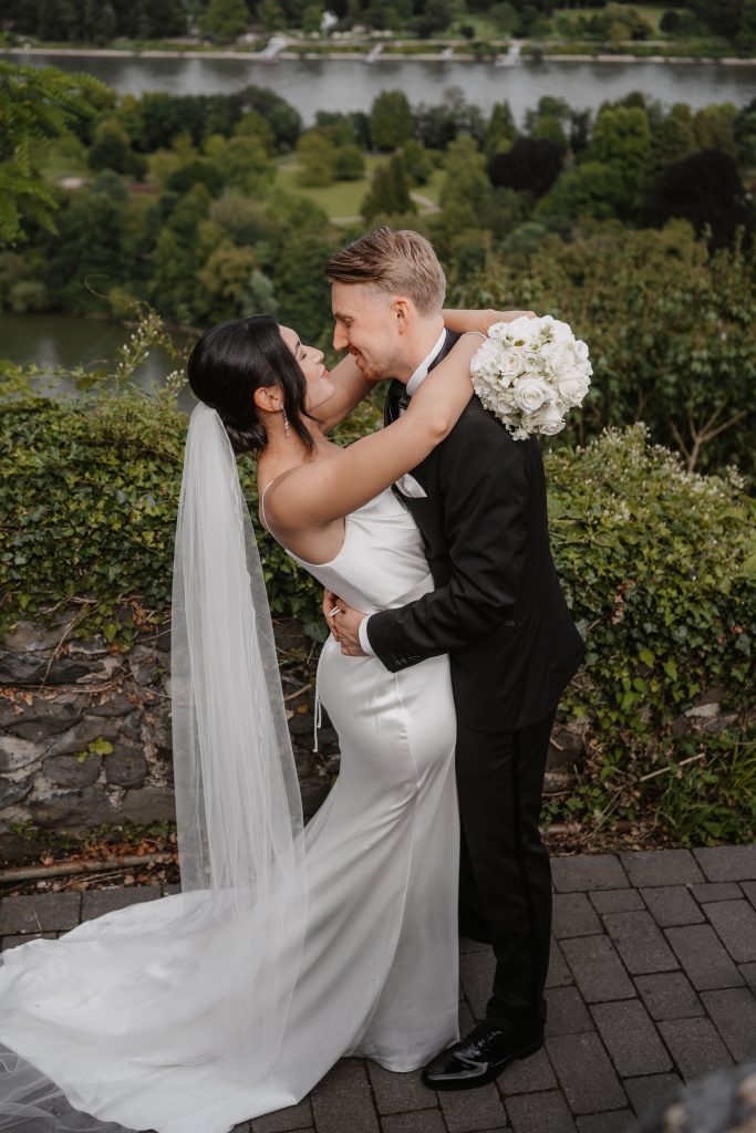 Heiraten am Rolandsbogen Brautpaarshooting Cathy Kohlenberg Fotografie